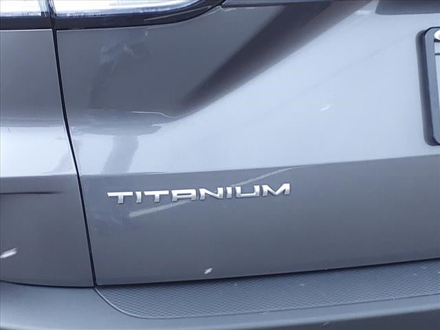 2022 Ford Escape Hybrid Titanium